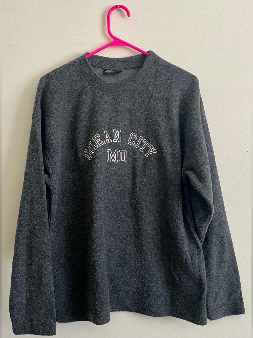 Ocean City MD Dark Gray Men's Crewneck Sweater